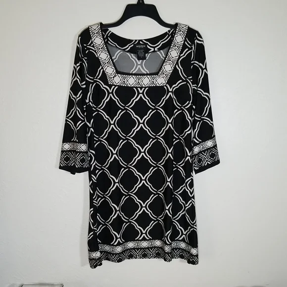 Alyn Paige New York Women's Black & White Dress Size M - Picture 1 of 5